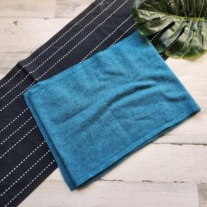 Tahari 100% Cashmere Classic Scarf Knit Blue